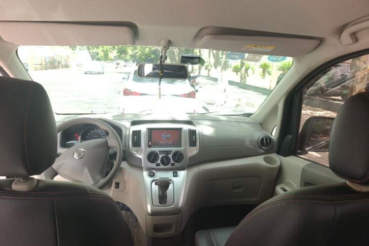 Used Nissan NV200 2018 1.6L CVT Luxury Model Headliner