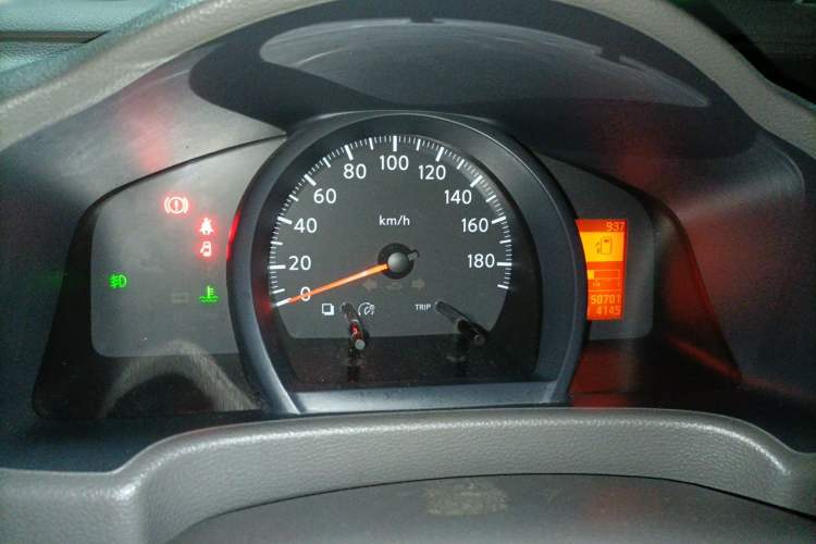 Used Nissan NV200 2018 1.6L CVT Luxury Model Instrument Cluster