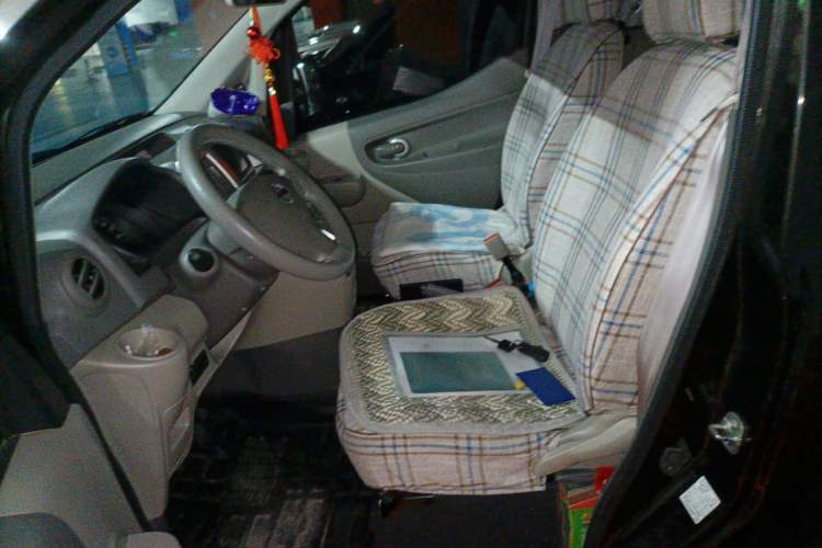 Used Nissan NV200 2018 1.6L CVT Luxury Model Left Front Seat