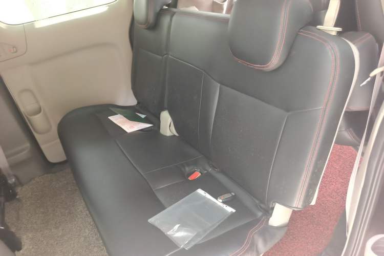 Used Nissan NV200 2018 1.6L CVT Luxury Model Left Rear Seat