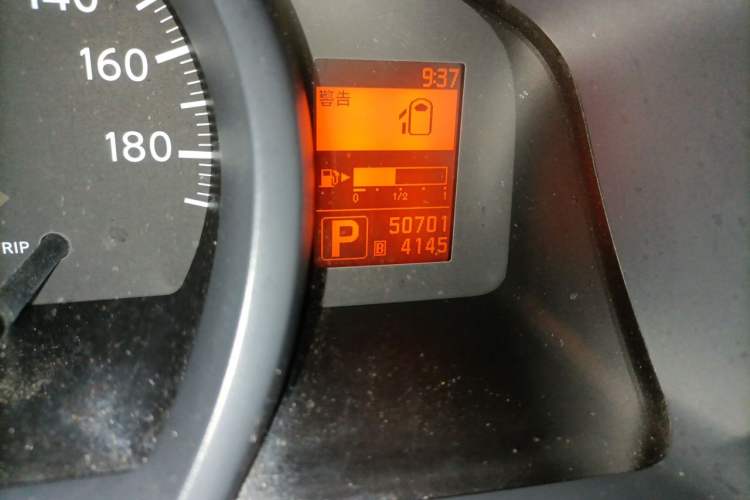 Used Nissan NV200 2018 1.6L CVT Luxury Model Odometer Close Up