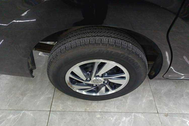 Used Nissan NV200 2018 1.6L CVT Luxury Model Right Rear Wheel Hub
