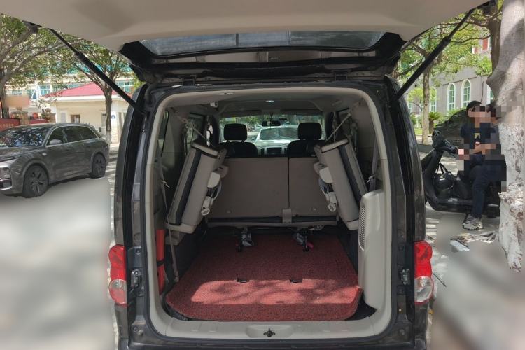 Used Nissan NV200 2018 1.6L CVT Luxury Model Trunk