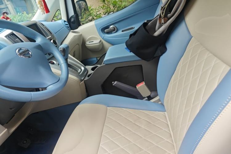 Used Nissan NV200 2018 1.6L CVT Luxury Model Left Front Seat