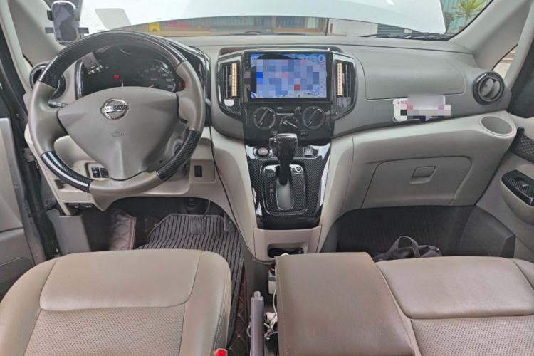 Used Nissan NV200 2018 1.6L CVT Luxury Model Center Console