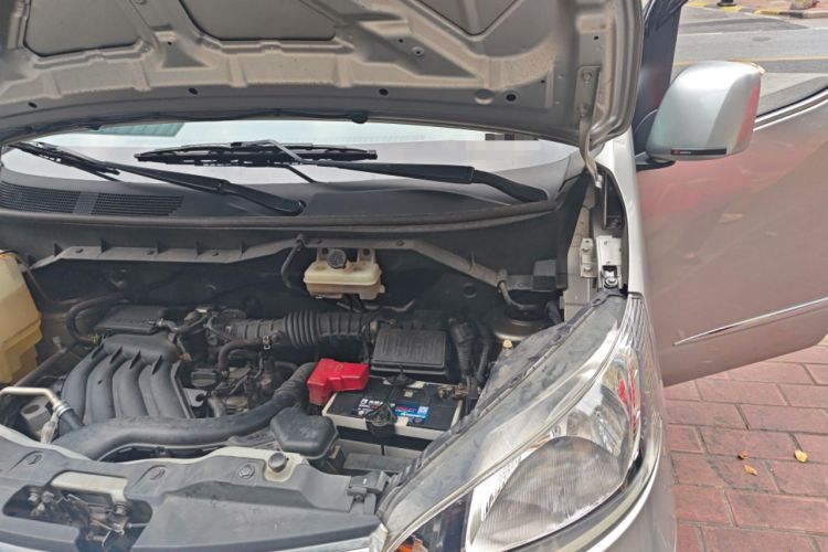 Used Nissan NV200 2018 1.6L CVT Luxury Model Engine Bay Left
