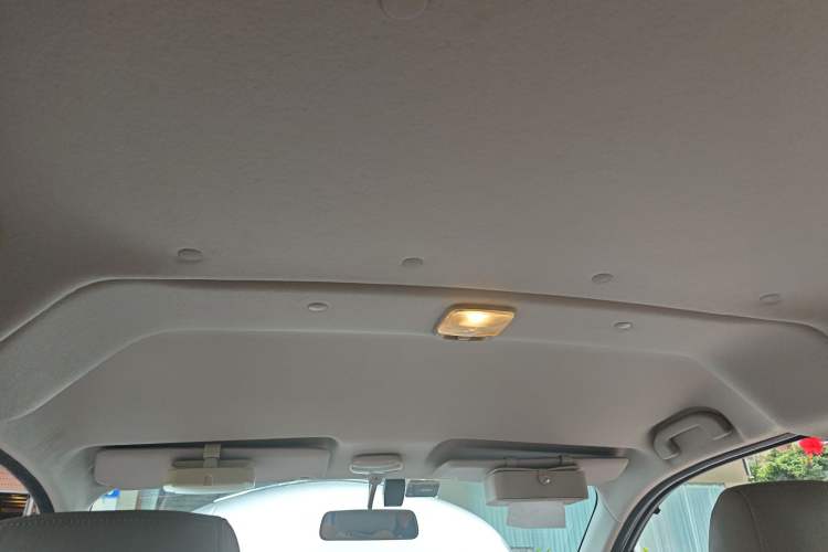 Used Nissan NV200 2018 1.6L CVT Luxury Model Headliner
