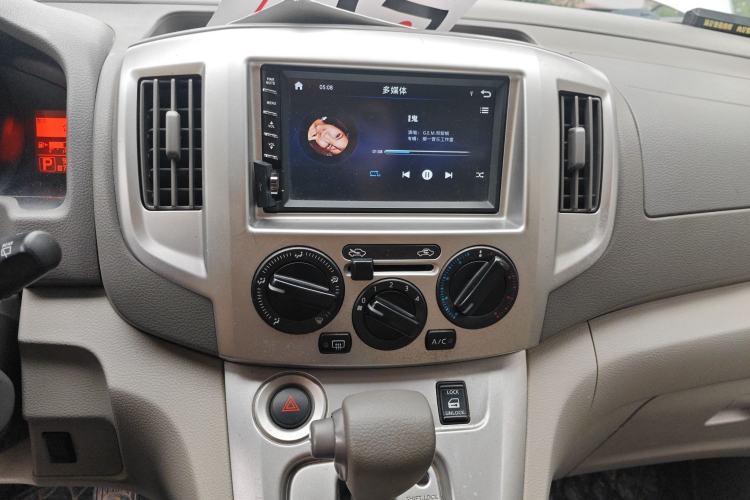 Used Nissan NV200 2018 1.6L CVT Luxury Model Audio And AC Panel