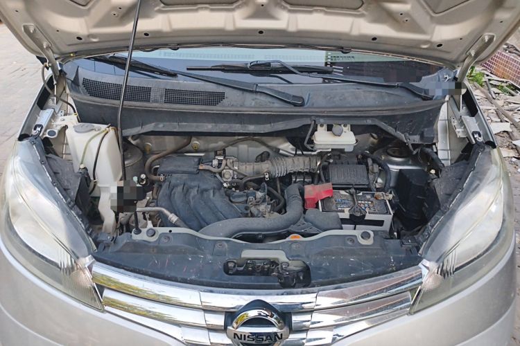 Used Nissan NV200 2018 1.6L CVT Luxury Model Engine Bay