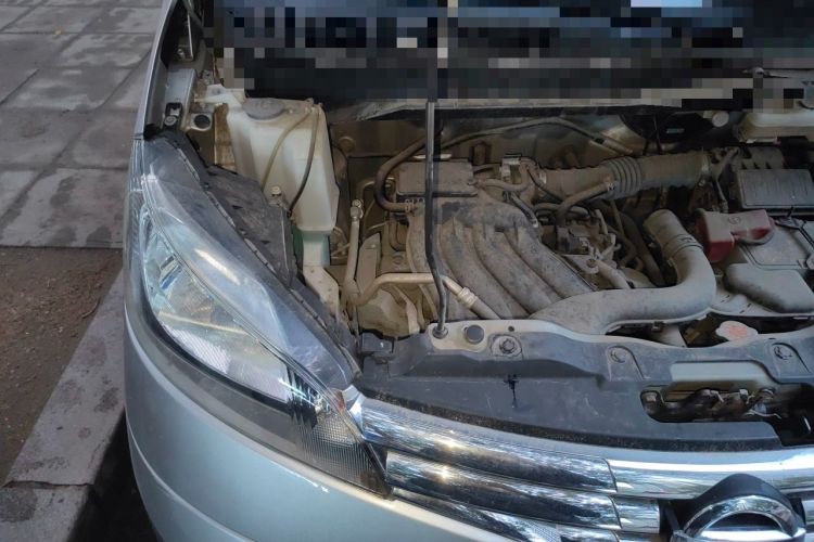 Used Nissan NV200 2018 1.6L CVT Luxury Model Engine Bay Right
