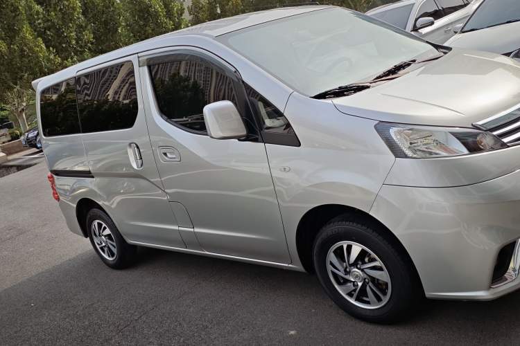 Used Nissan NV200 2018 1.6L CVT Luxury Model Exterior 2