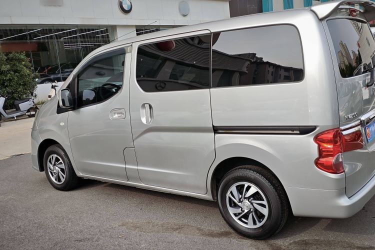 Used Nissan NV200 2018 1.6L CVT Luxury Model Exterior 3
