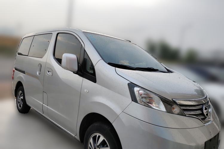 Used Nissan NV200 2018 1.6L CVT Luxury Model Front Right 45 Deg