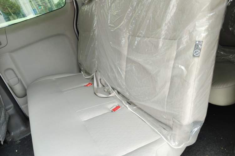 Used Nissan NV200 2018 1.6L CVT Luxury Model Left Rear Seat