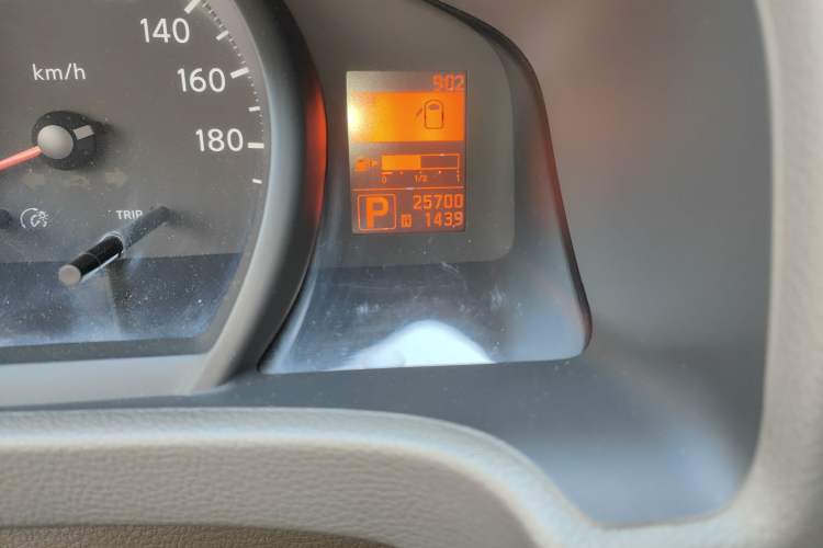 Used Nissan NV200 2018 1.6L CVT Luxury Model Odometer Close Up