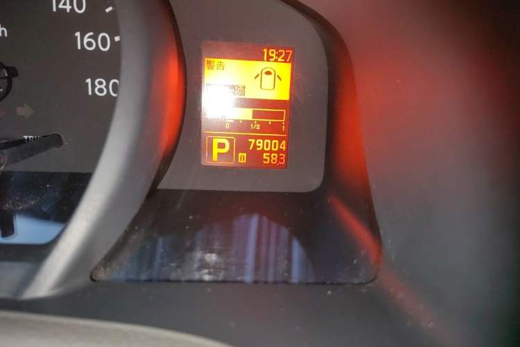 Used Nissan NV200 2018 1.6L CVT Luxury Model Odometer Close Up