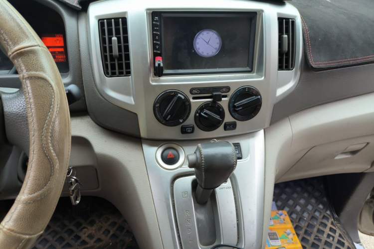 Used Nissan NV200 2018 1.6L CVT Luxury Model Audio And AC Panel