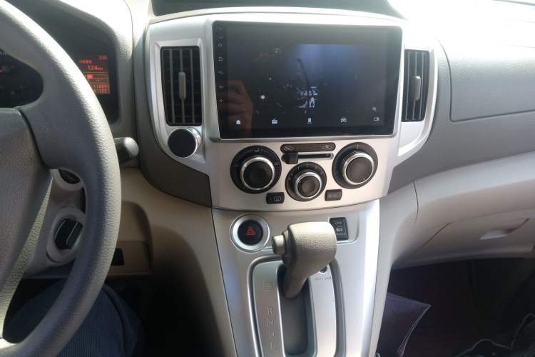 Used Nissan NV200 2018 1.6L CVT Luxury Model Audio And AC Panel