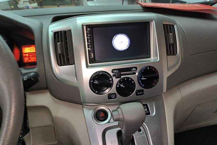 Used Nissan NV200 2018 1.6L CVT Luxury Model Audio And AC Panel