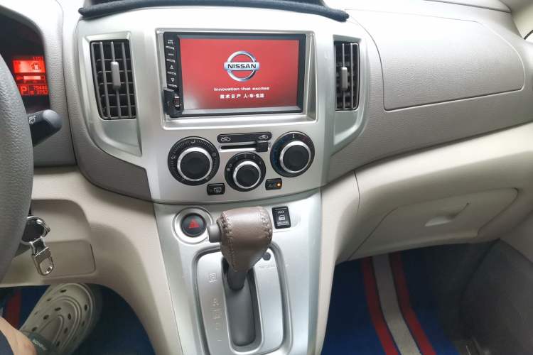 Used Nissan NV200 2018 1.6L CVT Luxury Model Audio And AC Panel