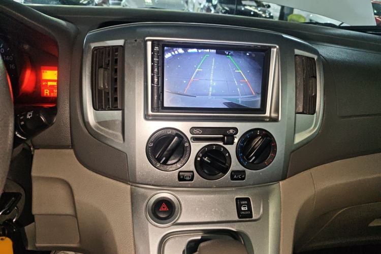 Used Nissan NV200 2018 1.6L CVT Luxury Model Audio And AC Panel