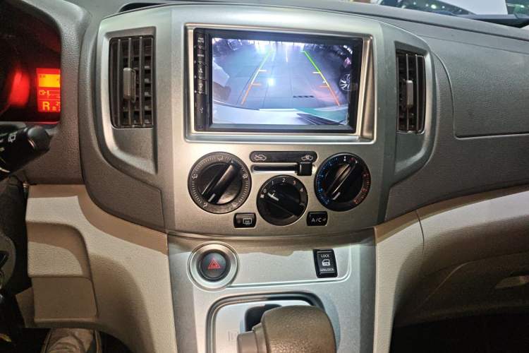 Used Nissan NV200 2018 1.6L CVT Luxury Model Audio And AC Panel