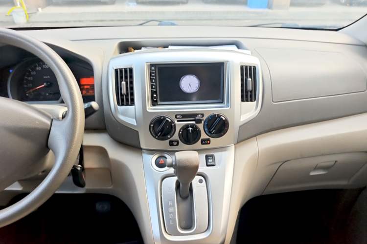 Used Nissan NV200 2018 1.6L CVT Luxury Model Audio And AC Panel