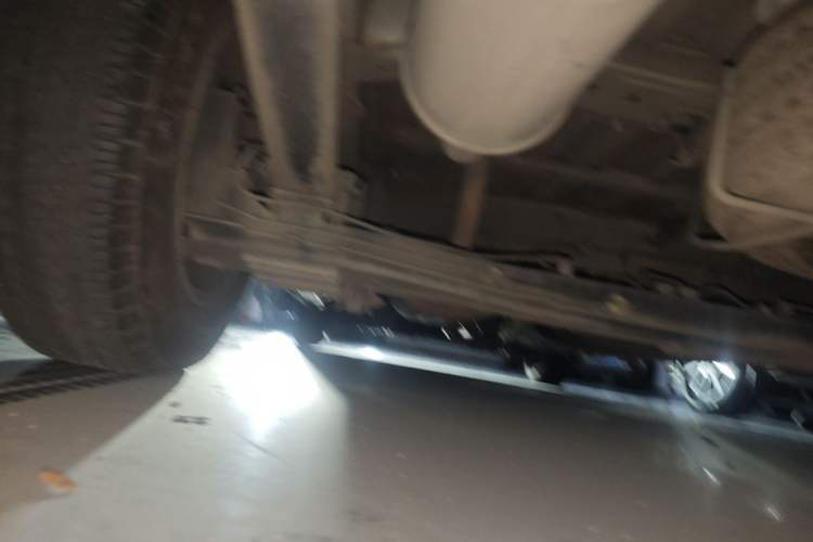 Used Nissan NV200 2018 1.6L CVT Luxury Model Chassis Rear Left