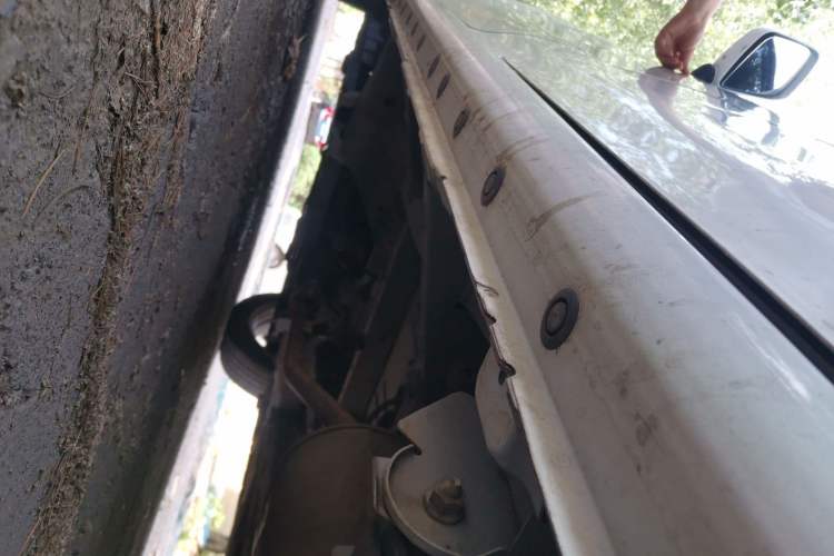 Used Nissan NV200 2018 1.6L CVT Luxury Model Chassis Rear Left