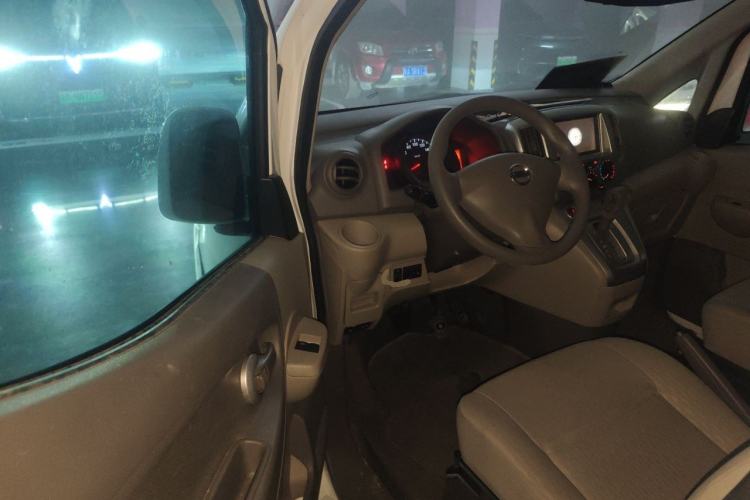 Used Nissan NV200 2018 1.6L CVT Luxury Model Driver Seat