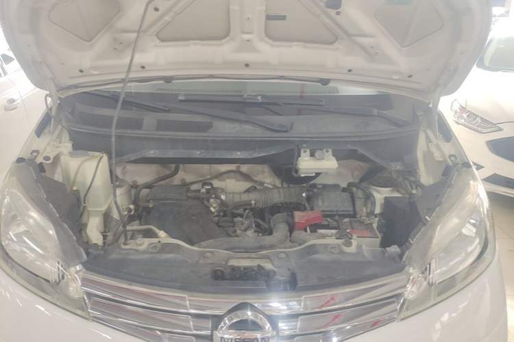 Used Nissan NV200 2018 1.6L CVT Luxury Model Engine Bay