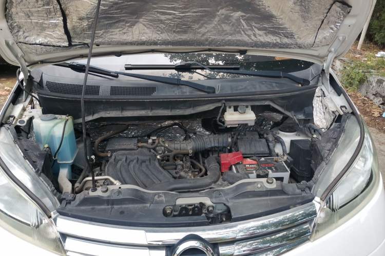 Used Nissan NV200 2018 1.6L CVT Luxury Model Engine Bay