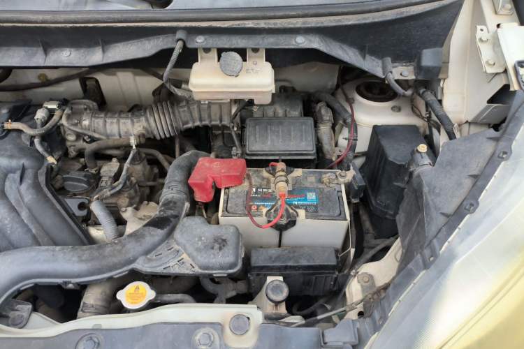 Used Nissan NV200 2018 1.6L CVT Luxury Model Engine Bay Left