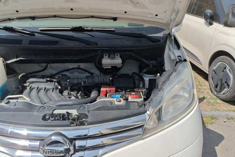 Used Nissan NV200 2018 1.6L CVT Luxury Model Engine Bay Left