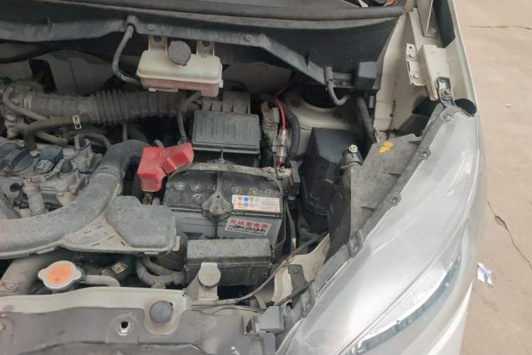 Used Nissan NV200 2018 1.6L CVT Luxury Model Engine Bay Left