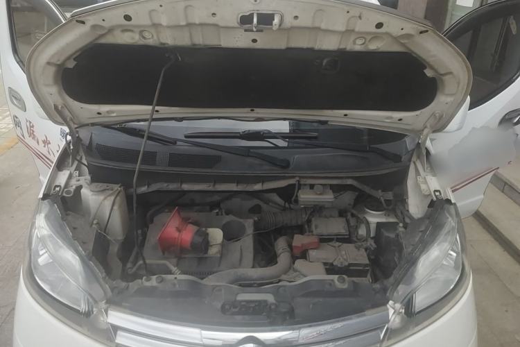 Used Nissan NV200 2018 1.6L CVT Luxury Model Engine Bay