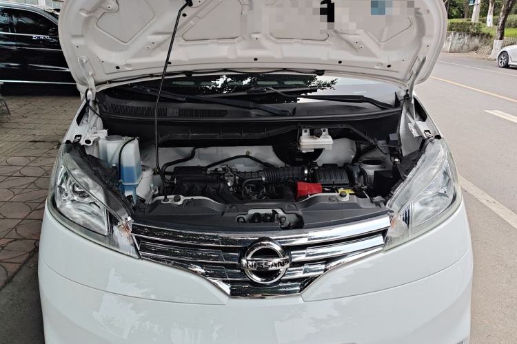 Used Nissan NV200 2018 1.6L CVT Luxury Model Engine Bay