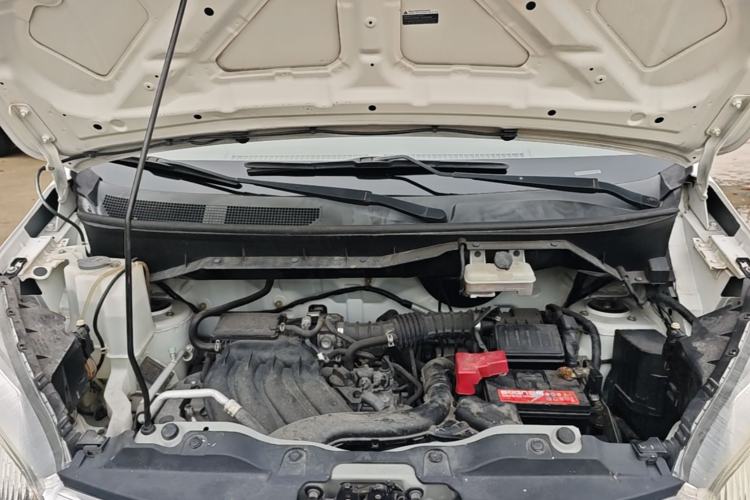 Used Nissan NV200 2018 1.6L CVT Luxury Model Engine Bay