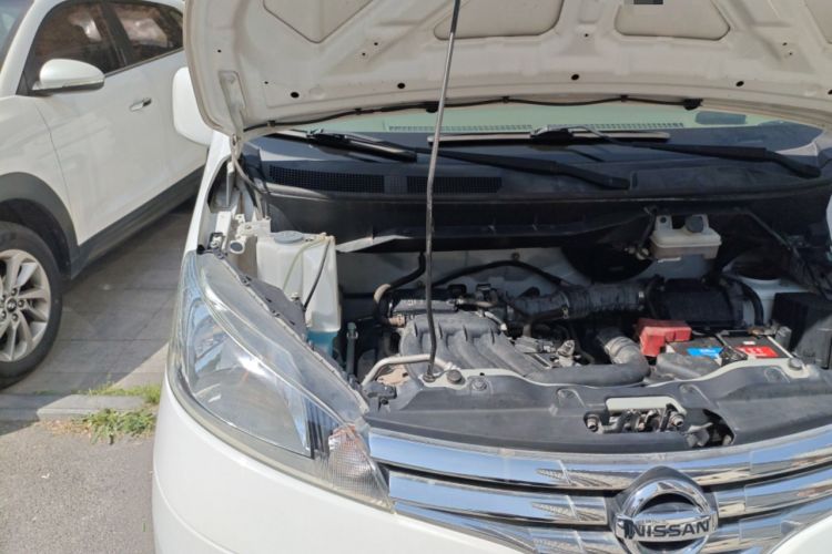 Used Nissan NV200 2018 1.6L CVT Luxury Model Engine Bay Right