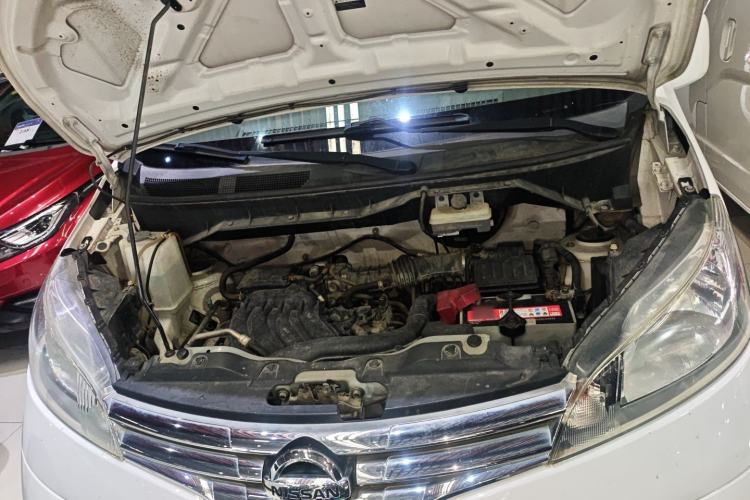 Used Nissan NV200 2018 1.6L CVT Luxury Model Engine Bay