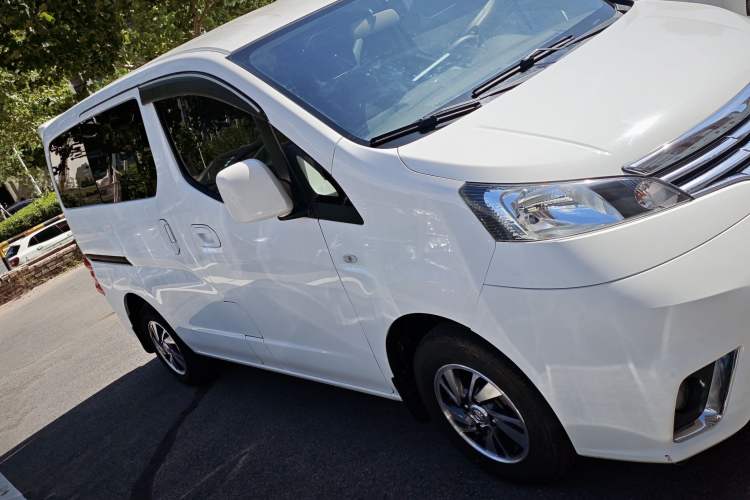 Used Nissan NV200 2018 1.6L CVT Luxury Model Exterior 2