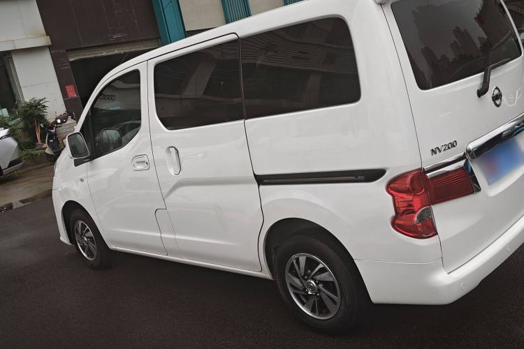 Used Nissan NV200 2018 1.6L CVT Luxury Model Exterior 3