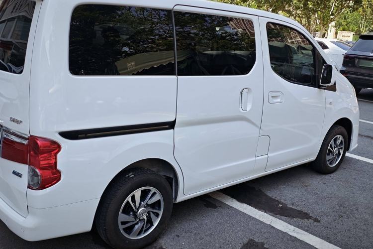 Used Nissan NV200 2018 1.6L CVT Luxury Model Exterior 4