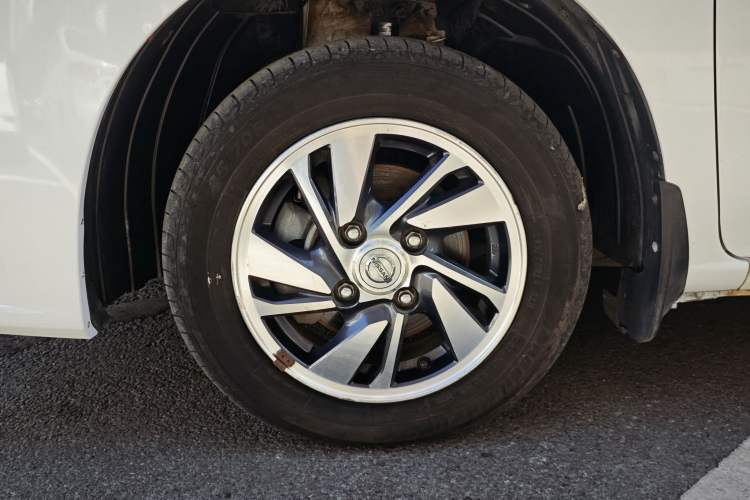 Used Nissan NV200 2018 1.6L CVT Luxury Model Exterior 4