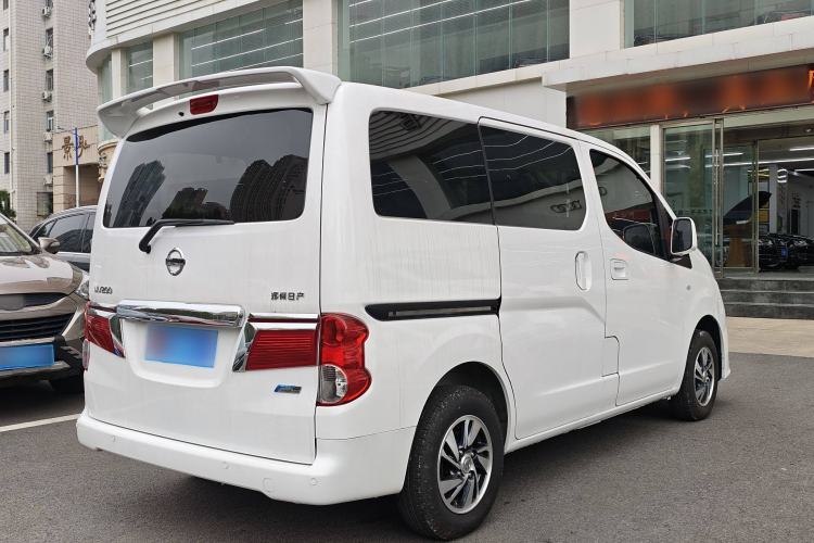 Used Nissan NV200 2018 1.6L CVT Luxury Model Exterior 5