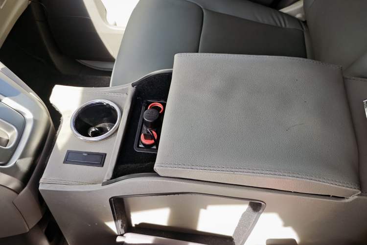 Used Nissan NV200 2018 1.6L CVT Luxury Model Exterior 6