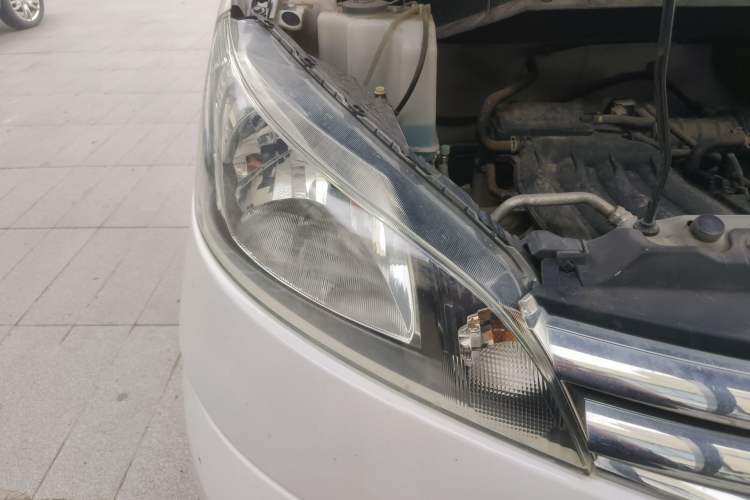 Used Nissan NV200 2018 1.6L CVT Luxury Model Exterior 6