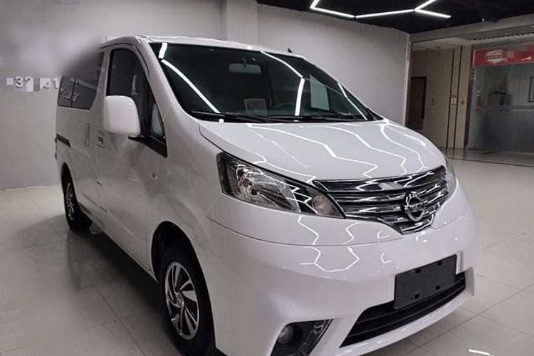 Used Nissan NV200 2018 1.6L CVT Luxury Model Front Right 45 Deg