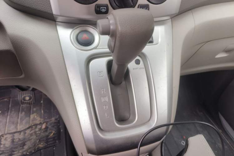 Used Nissan NV200 2018 1.6L CVT Luxury Model Gear Lever