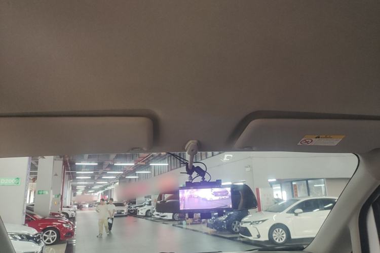 Used Nissan NV200 2018 1.6L CVT Luxury Model Headliner